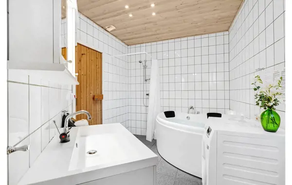 Bild 9 von 25
