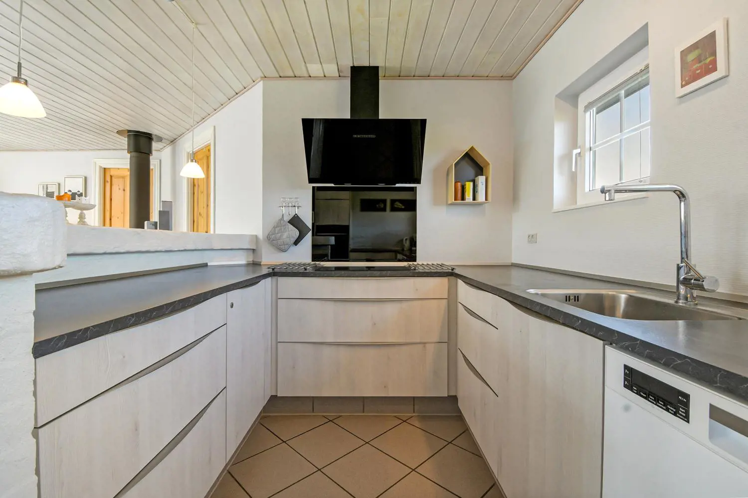 Bild 15 von 34