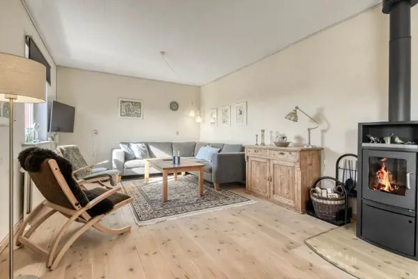 Bild 2 von 24