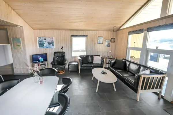 Bild 16 von 26