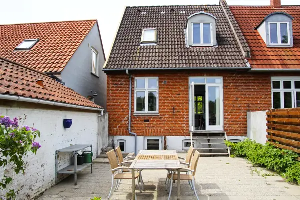 Bild 2 von 27