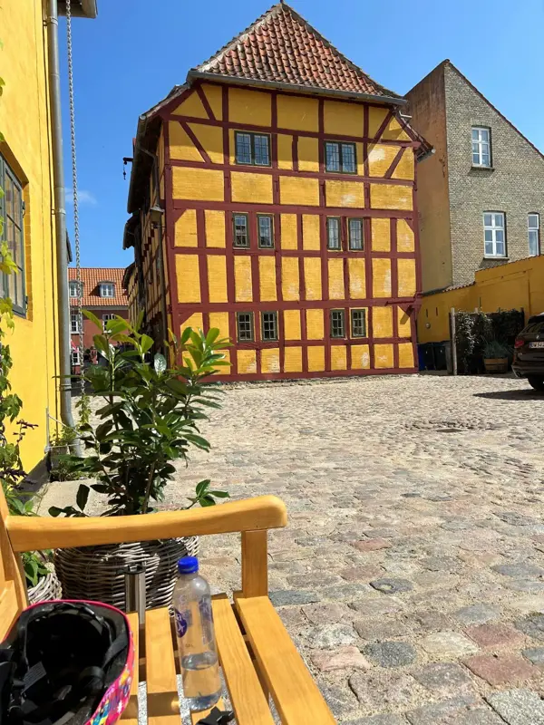Bild 2 von 36