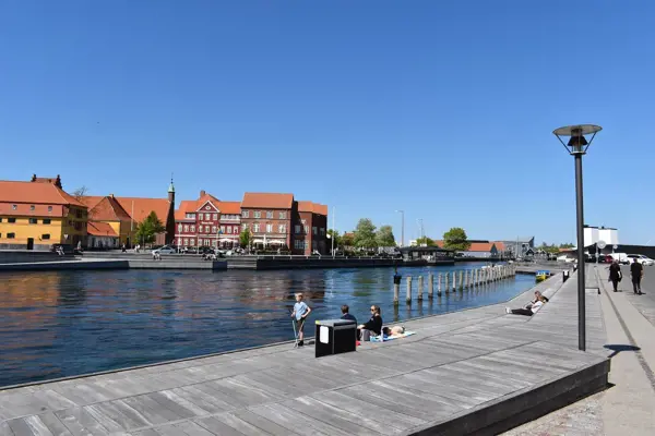 Bild 25 von 28