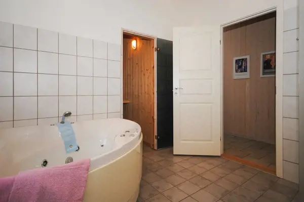 Bild 12 von 28