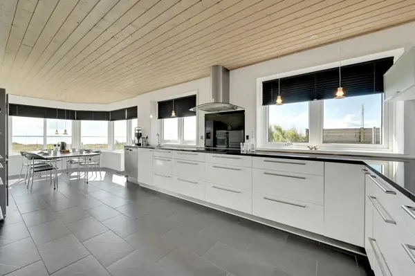 Bild 9 von 33