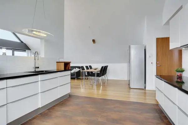 Bild 16 von 25