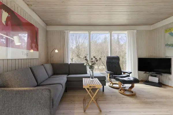 Bild 2 von 24