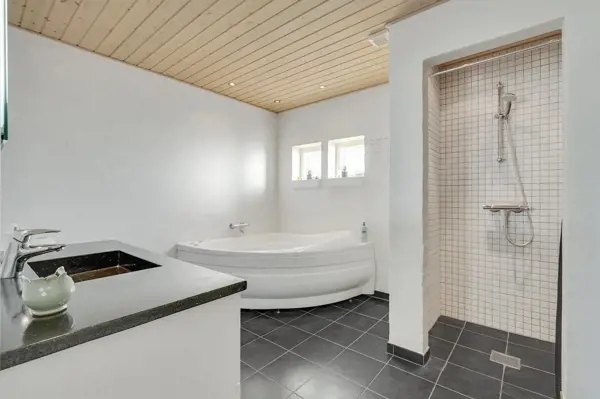 Bild 17 von 25
