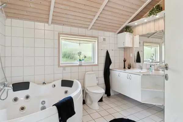 Bild 8 von 25