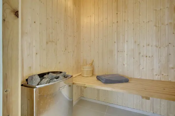 Bild 12 von 24