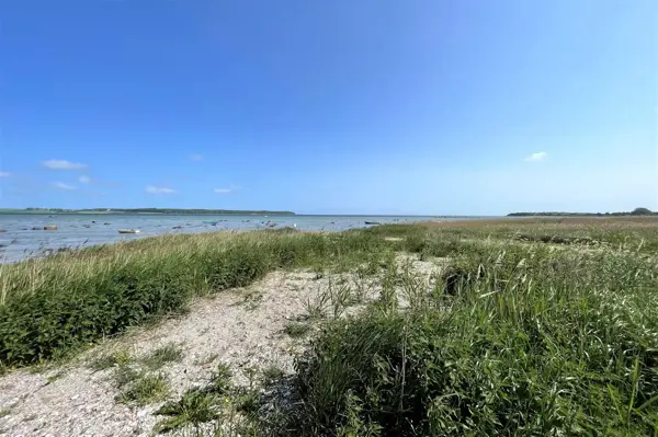 Bild 2 von 27