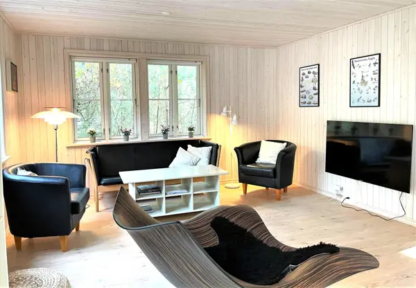 Bild 2 von 12